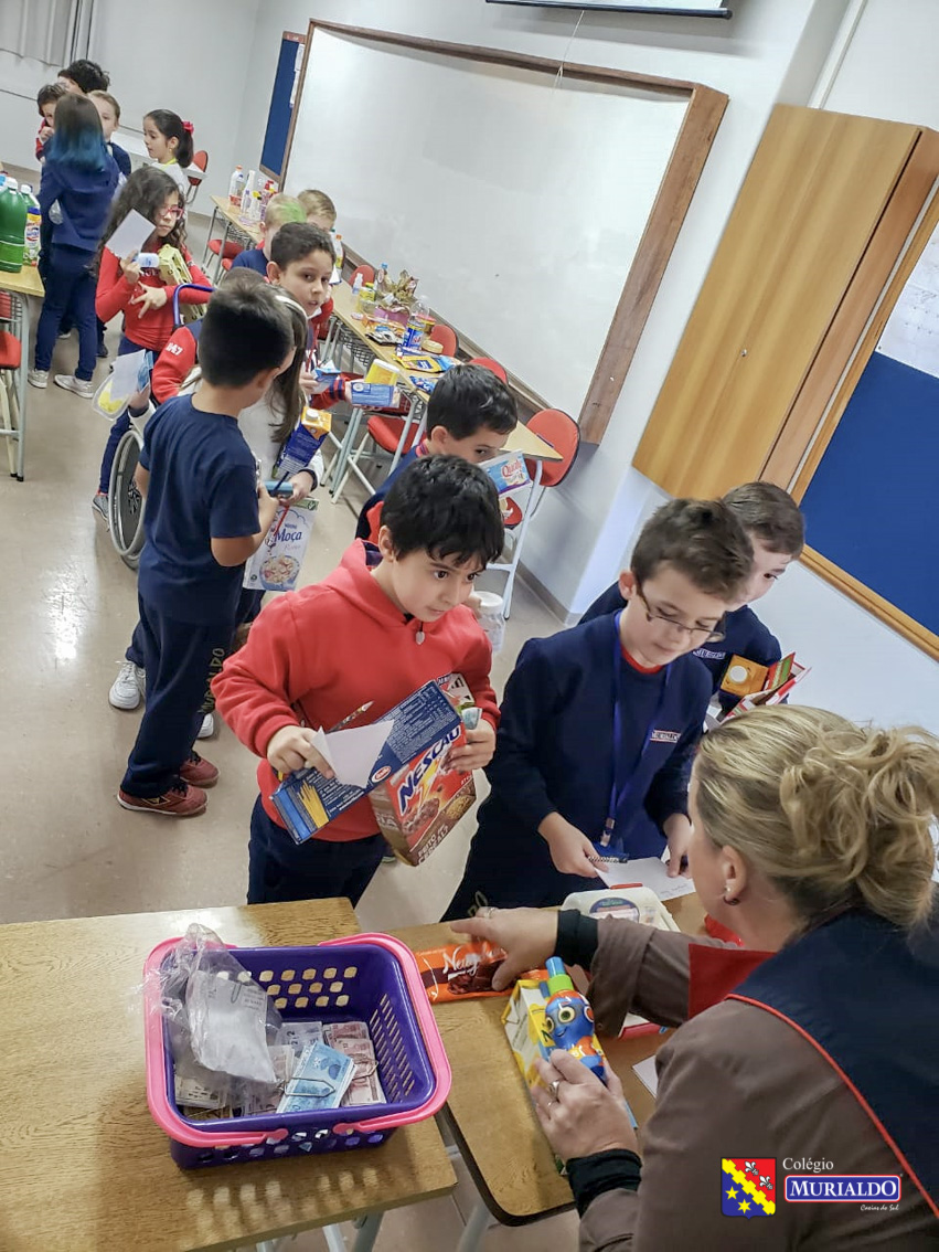 Um ensino que prepara o seu filho para um futuro conectado! No Fundamental  II, os alunos contam com atividades que potencializam talentos e  habilidades, como: teatro, High School, iniciação científica e muito